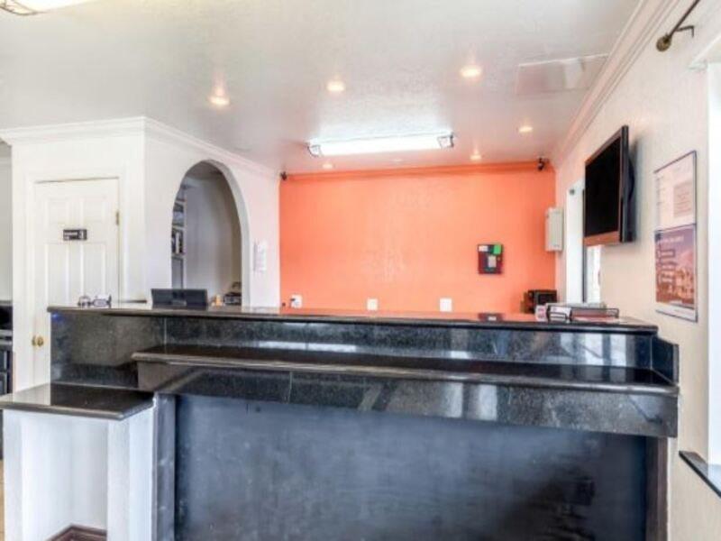Motel 6 San Antonio, Tx - Frost Bank Center Esterno foto